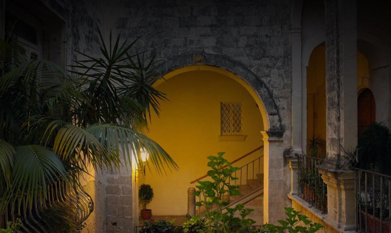 B&B Palazzo Sambiasi Λέτσε Εξωτερικό φωτογραφία