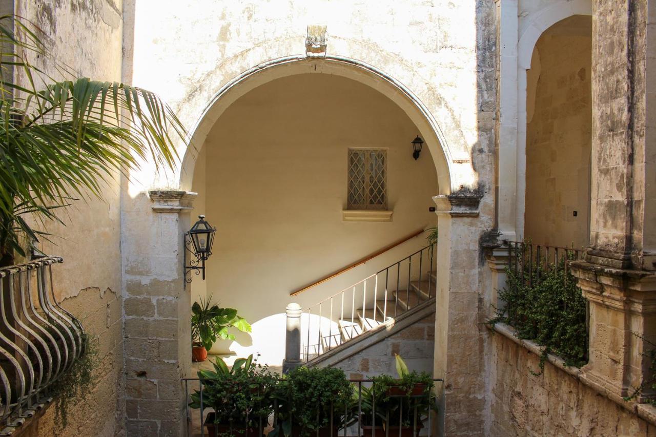 B&B Palazzo Sambiasi Λέτσε Εξωτερικό φωτογραφία
