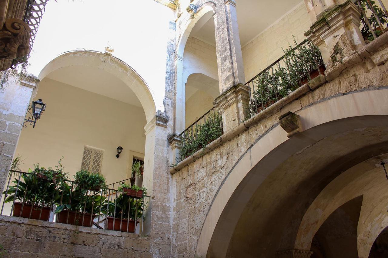 B&B Palazzo Sambiasi Λέτσε Εξωτερικό φωτογραφία
