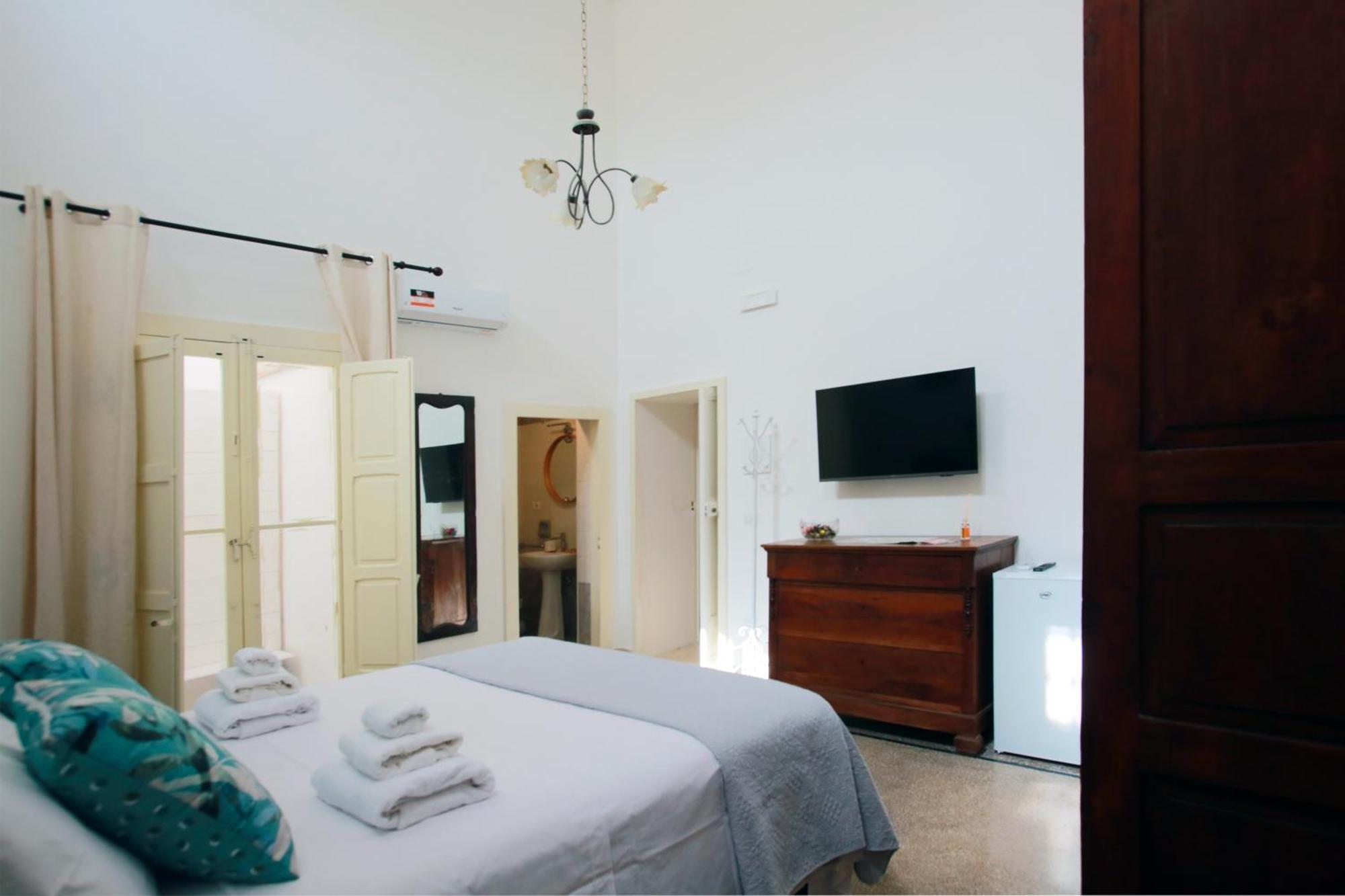 B&B Palazzo Sambiasi Λέτσε Εξωτερικό φωτογραφία